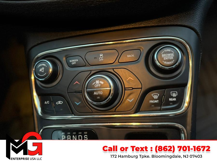 2015 Chrysler 200 C photo