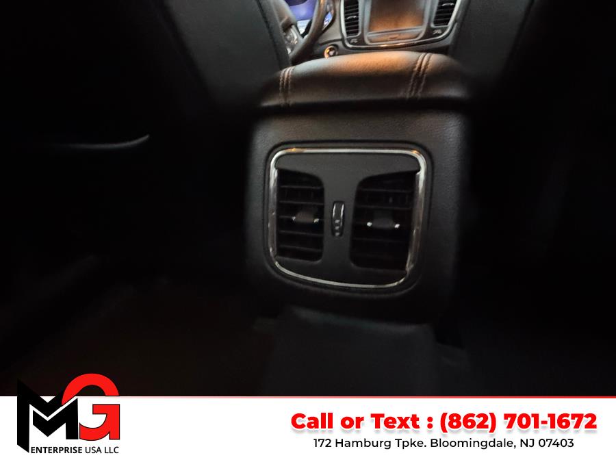 2015 Chrysler 200 C photo