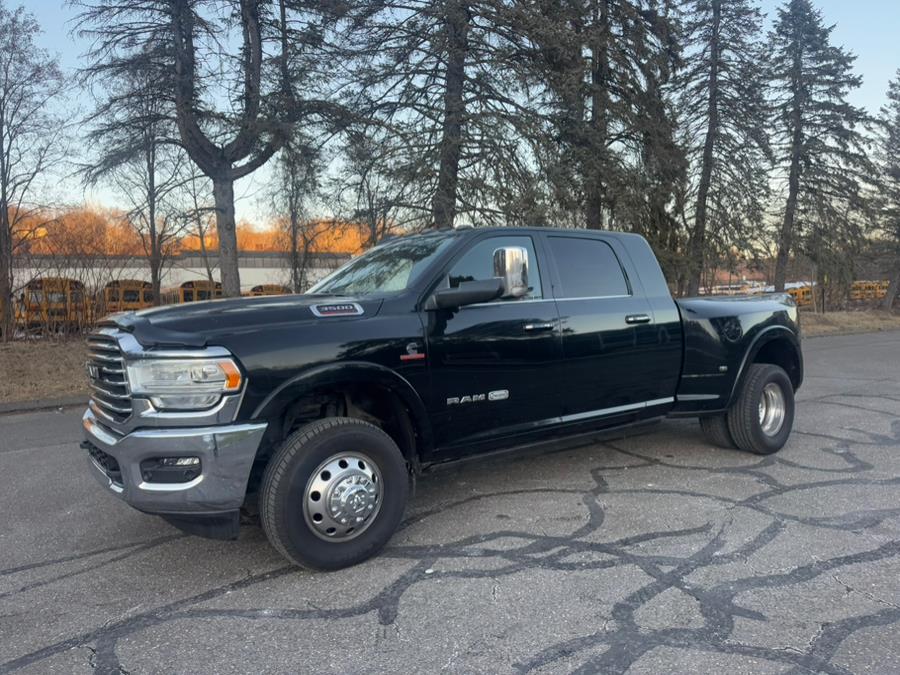 2022 RAM 3500 Longhorn 4x4 Mega Cab 6''4