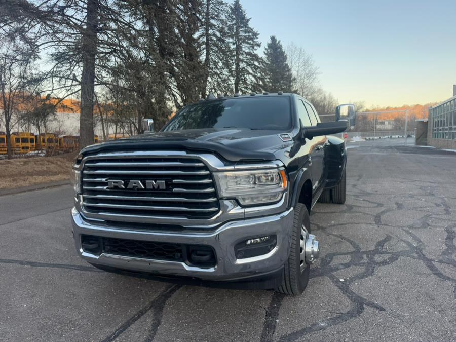 2022 RAM 3500 Longhorn 4x4 Mega Cab 6''4
