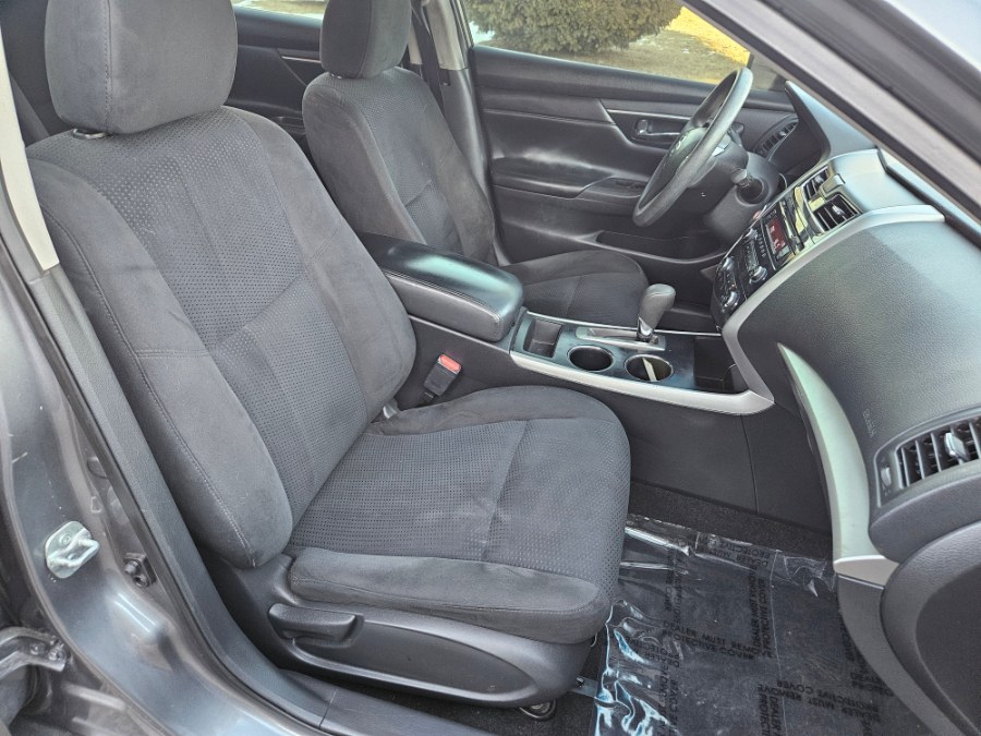 2015 Nissan Altima 4dr Sdn I4 2.5 SV photo