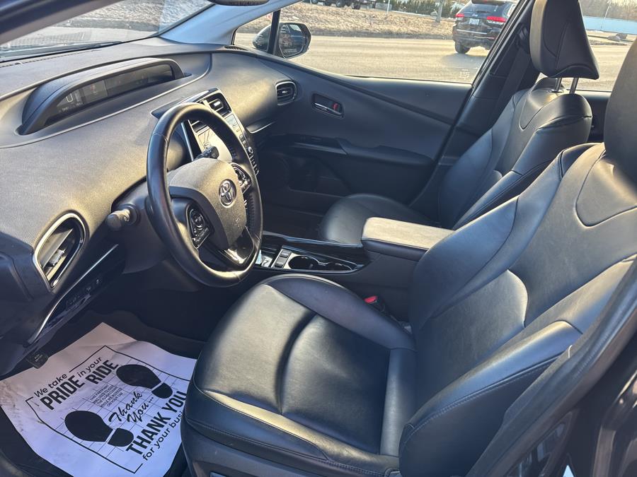 2022 Toyota Prius XLE photo