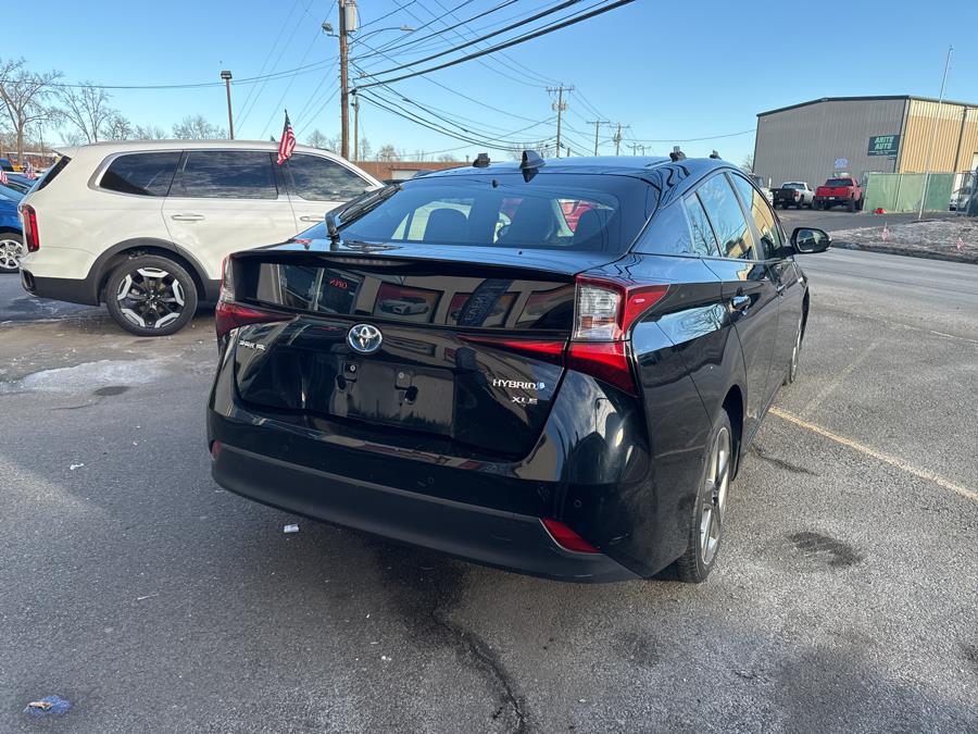 2022 Toyota Prius XLE photo