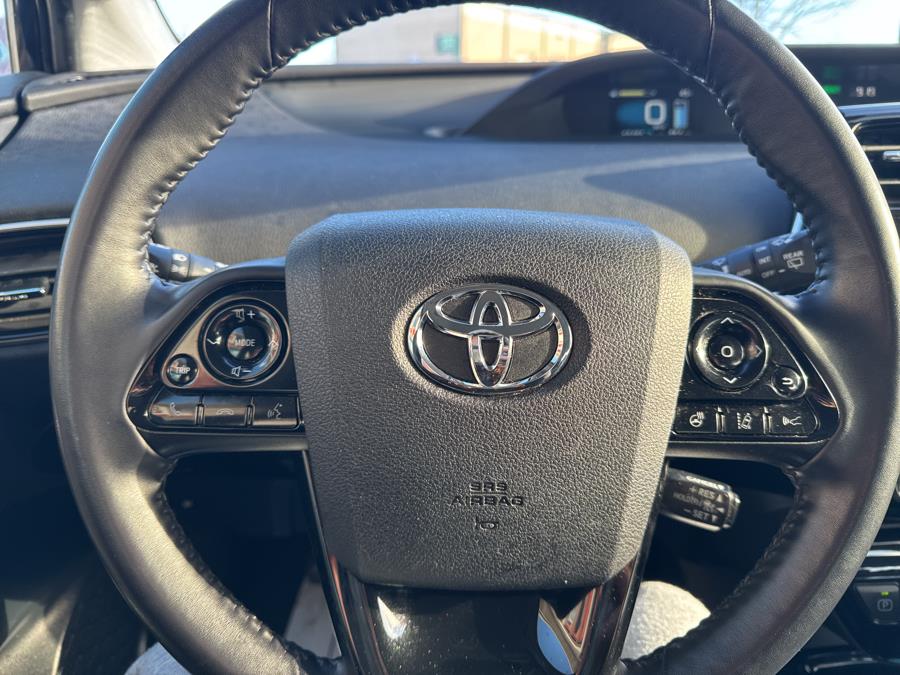 2022 Toyota Prius XLE photo
