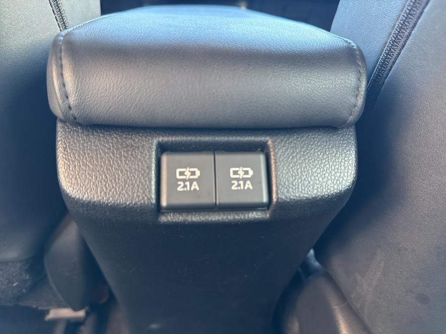2022 Toyota Prius XLE photo