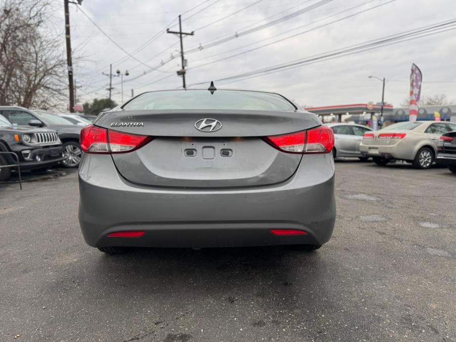 2013 Hyundai Elantra GLS photo