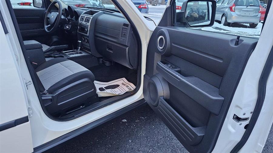 2008 Dodge Nitro SXT photo