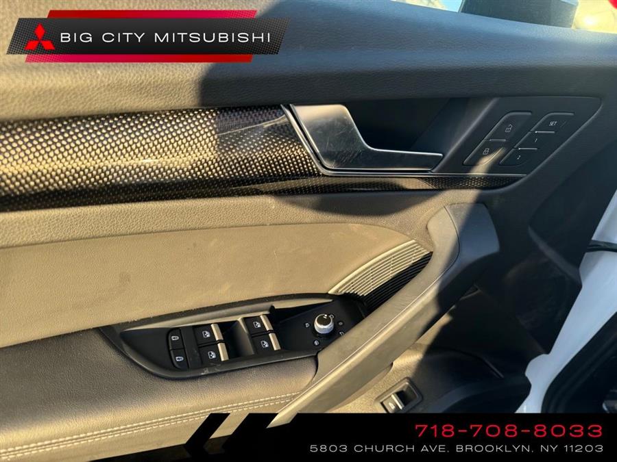 2021 Audi SQ5 Prestige photo