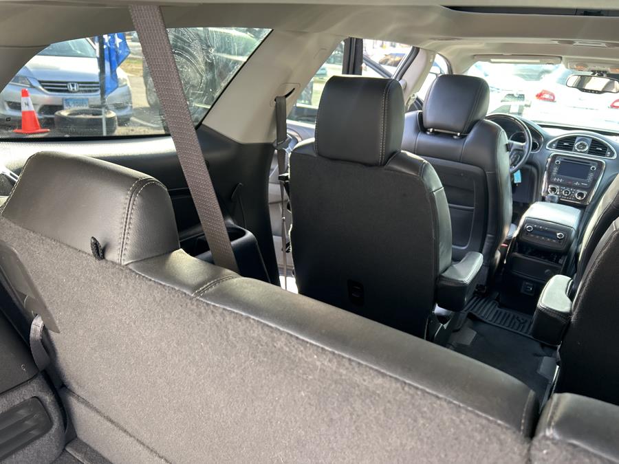 2017 Buick Enclave AWD 4dr Leather photo