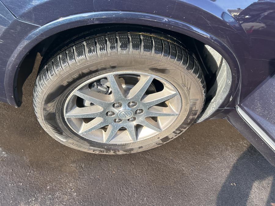 2017 Buick Enclave AWD 4dr Leather photo