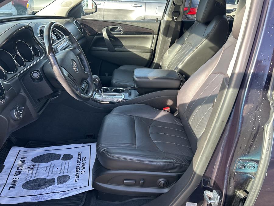 2017 Buick Enclave AWD 4dr Leather photo