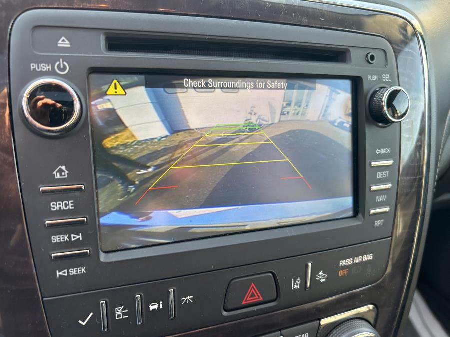 2017 Buick Enclave AWD 4dr Leather photo