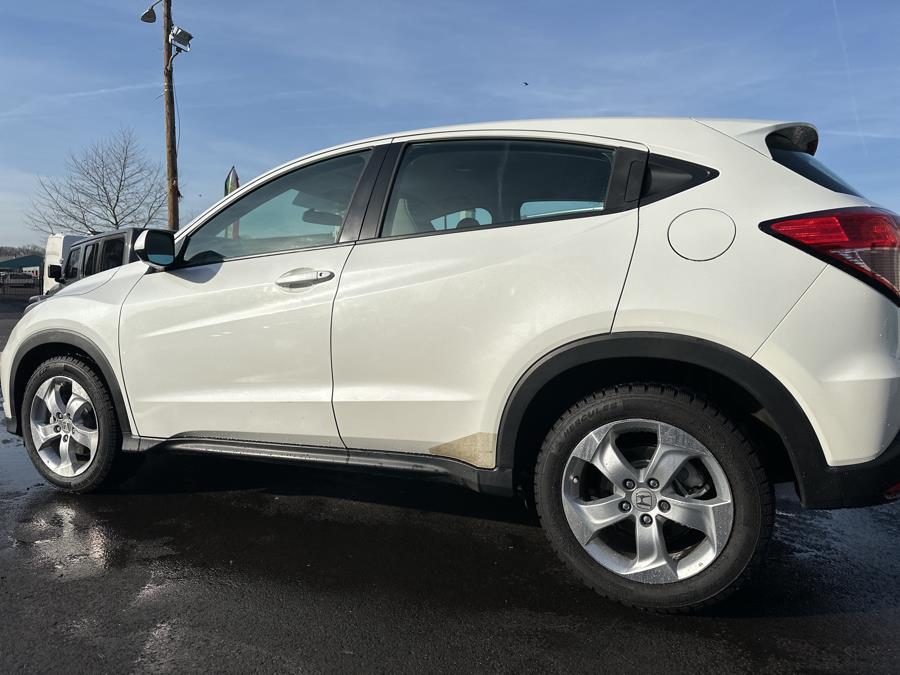 2016 Honda HR-V 2WD 4dr CVT LX photo
