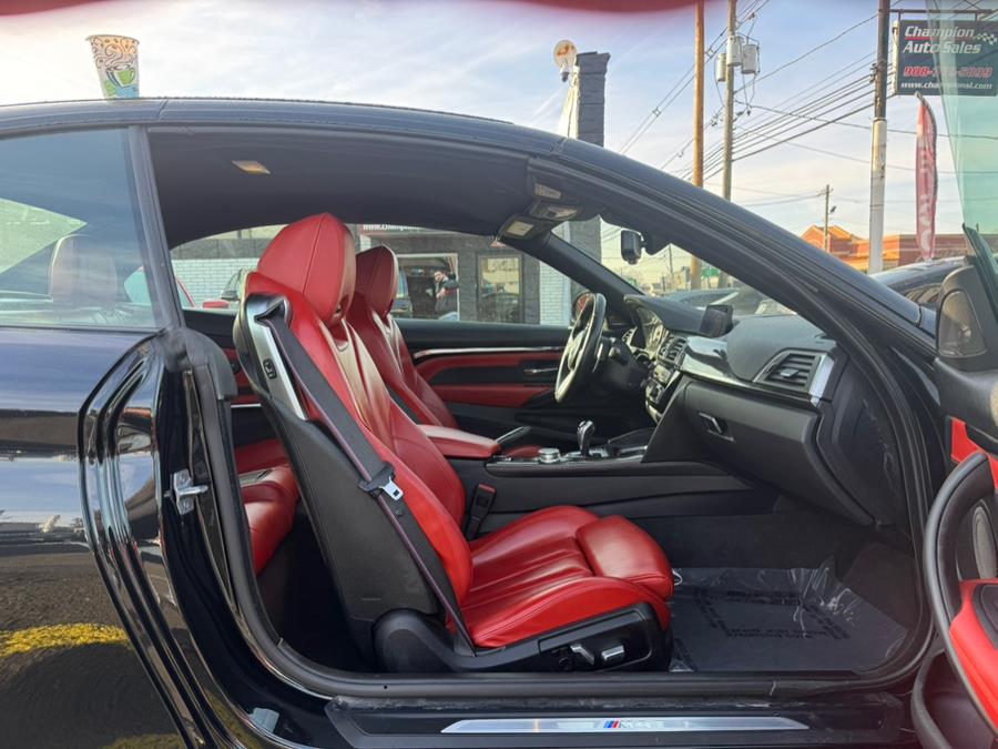2018 BMW M4 Convertible photo
