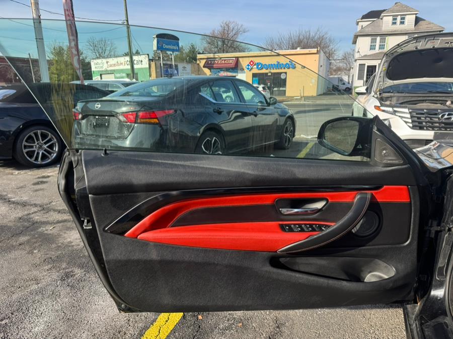 2018 BMW M4 Convertible photo