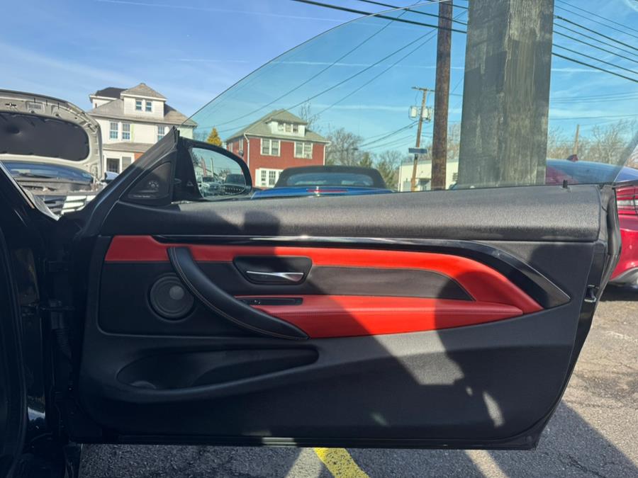 2018 BMW M4 Convertible photo