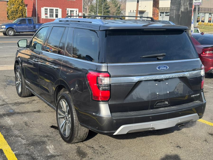 2021 Ford Expedition Platinum 4x4 photo