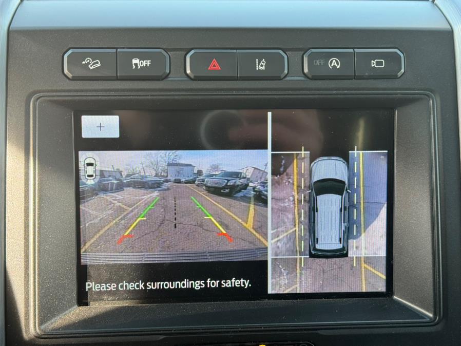 2021 Ford Expedition Platinum 4x4 photo