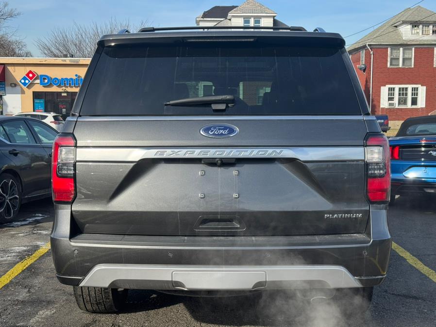 2021 Ford Expedition Platinum 4x4 photo
