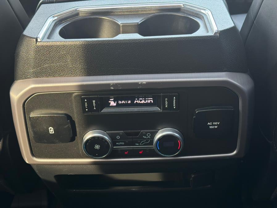 2021 Ford Expedition Platinum 4x4 photo