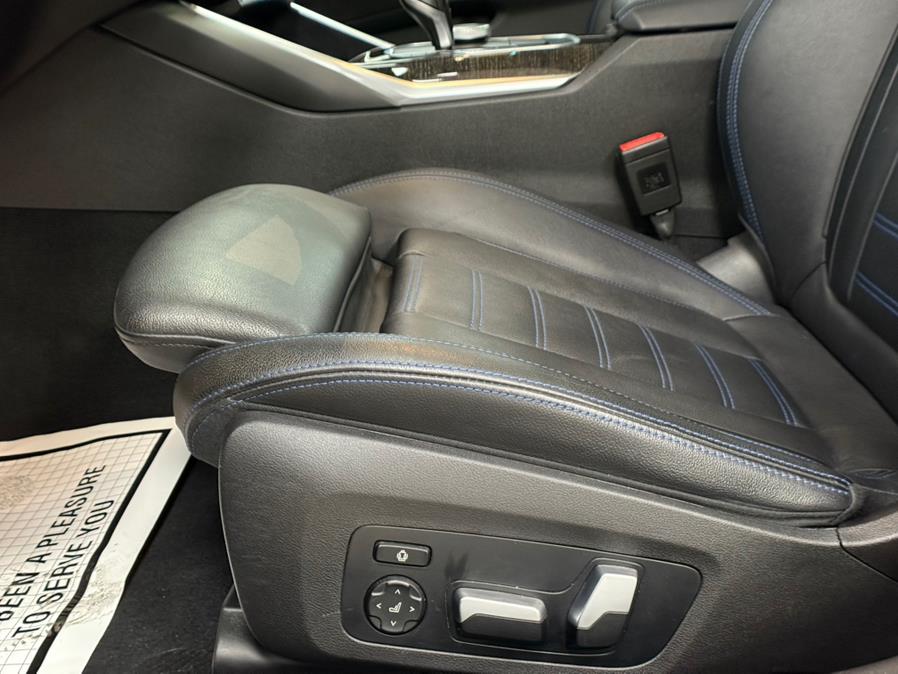 2021 BMW 3-Series 330i xDrive Sedan North Americ photo