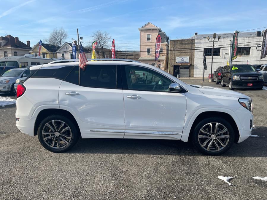 2019 GMC Terrain AWD 4dr Denali photo
