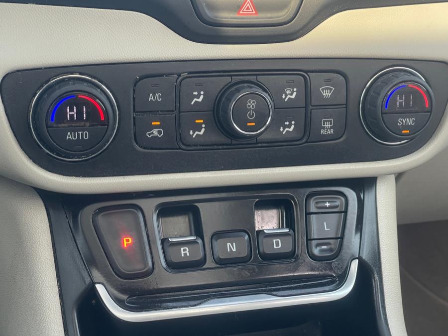 2019 GMC Terrain AWD 4dr Denali photo
