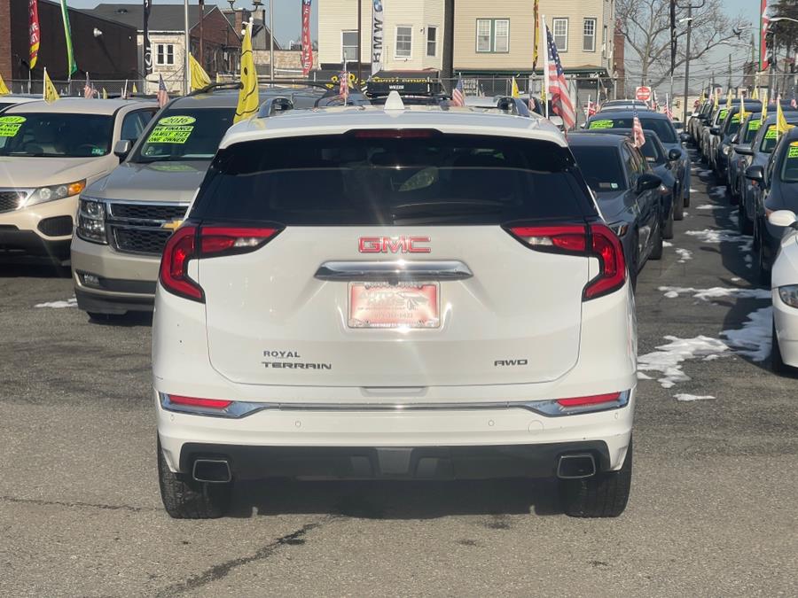 2019 GMC Terrain AWD 4dr Denali photo