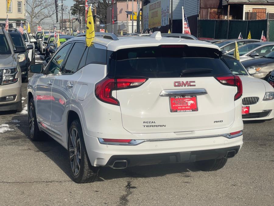 2019 GMC Terrain AWD 4dr Denali photo