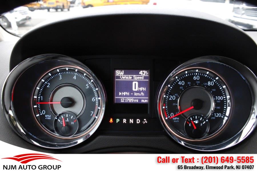 2012 Chrysler Town & Country Touring-L photo