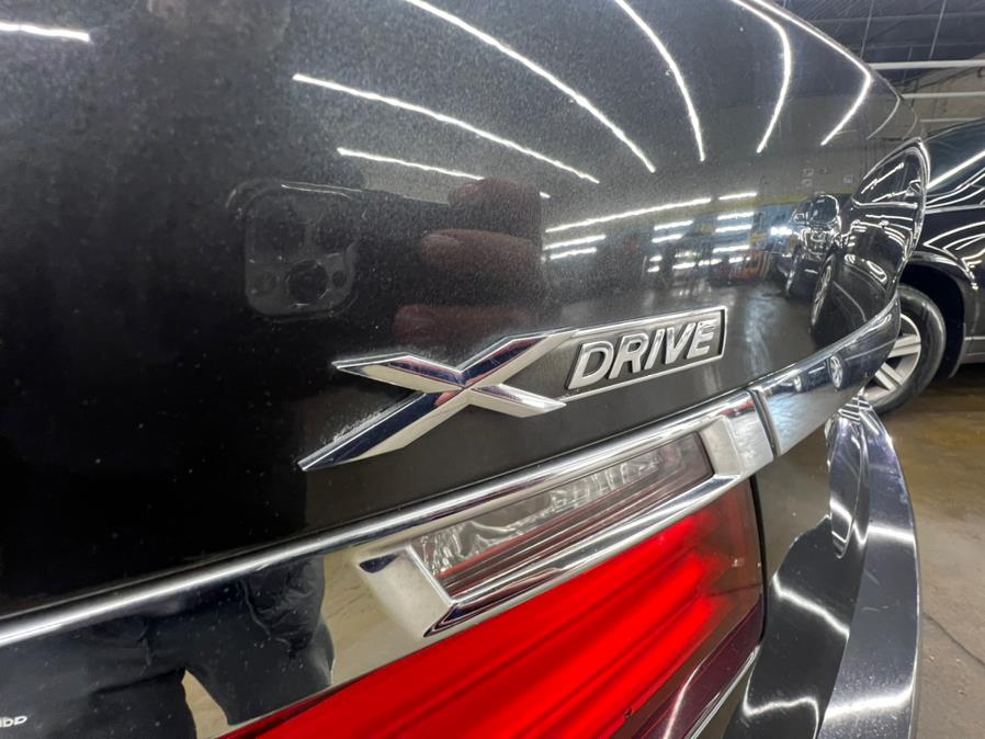 2015 BMW 7-Series 4dr Sdn 750i xDrive AWD photo