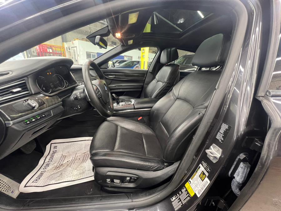 2015 BMW 7-Series 4dr Sdn 750i xDrive AWD photo