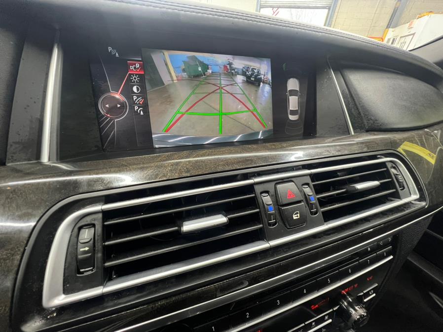 2015 BMW 7-Series 4dr Sdn 750i xDrive AWD photo