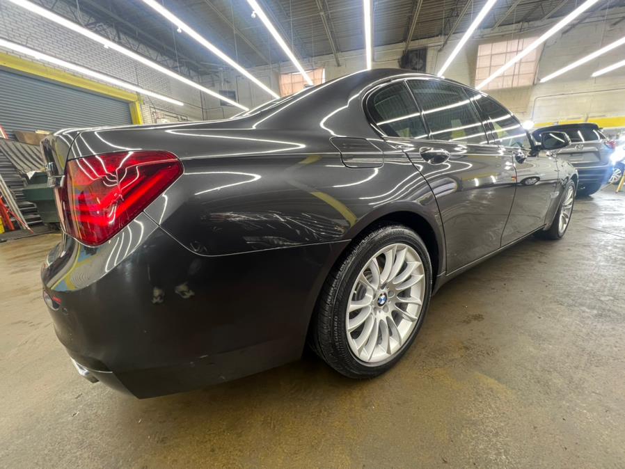2015 BMW 7-Series 4dr Sdn 750i xDrive AWD photo