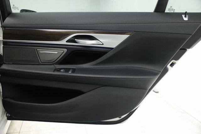 2020 BMW 7-Series 740i xDrive photo