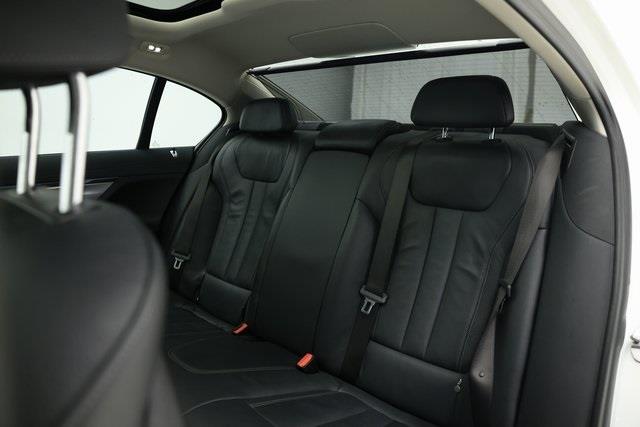 2020 BMW 7-Series 740i xDrive photo