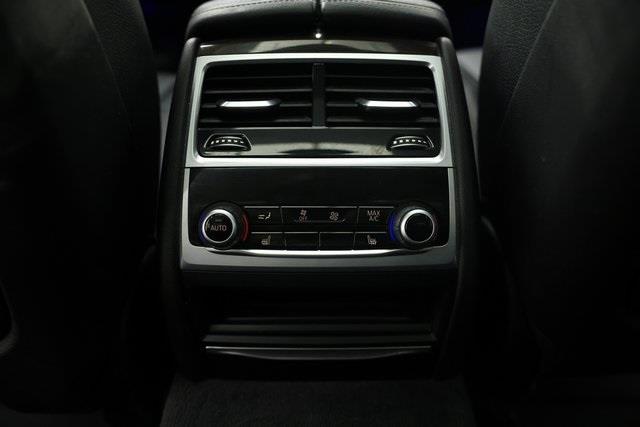 2020 BMW 7-Series 740i xDrive photo