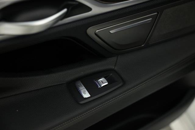 2020 BMW 7-Series 740i xDrive photo
