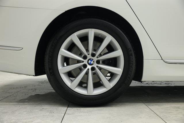 2020 BMW 7-Series 740i xDrive photo