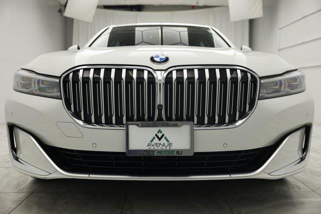 2020 BMW 7-Series 740i xDrive photo