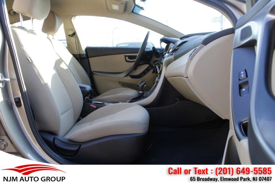 2016 Hyundai Elantra 4dr Sdn Auto photo