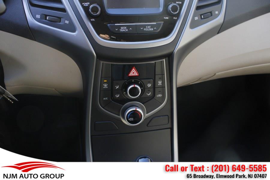 2016 Hyundai Elantra 4dr Sdn Auto photo