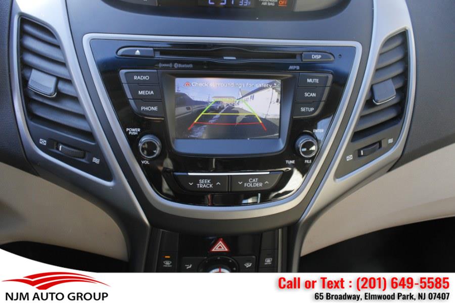 2016 Hyundai Elantra 4dr Sdn Auto photo