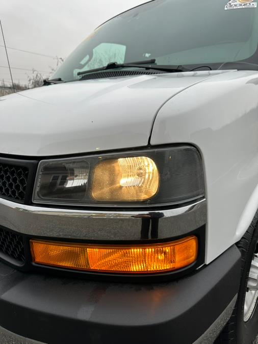 2018 Chevrolet Express Cargo Van RWD 2500 135