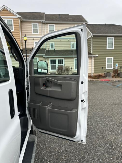 2018 Chevrolet Express Cargo Van RWD 2500 135
