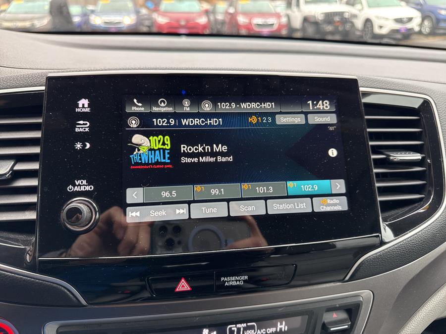 2019 Honda Pilot EX-L w/Navi & RES AWD photo
