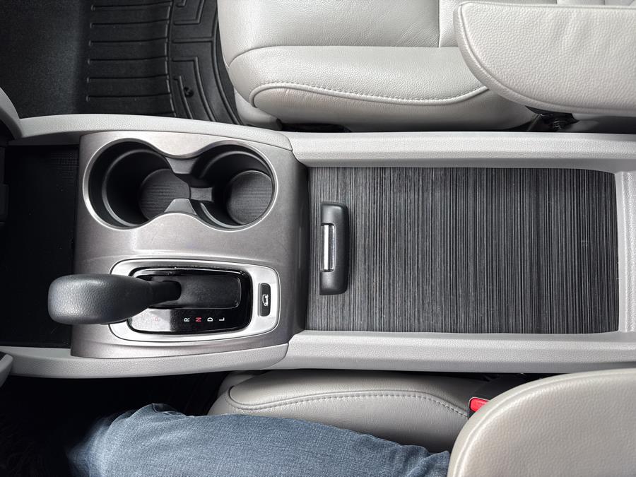 2019 Honda Pilot EX-L w/Navi & RES AWD photo