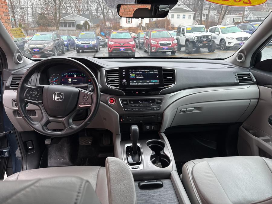 2019 Honda Pilot EX-L w/Navi & RES AWD photo