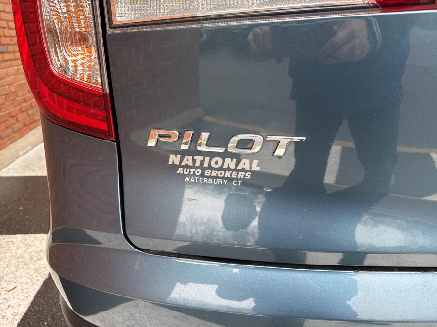 2019 Honda Pilot EX-L w/Navi & RES AWD photo