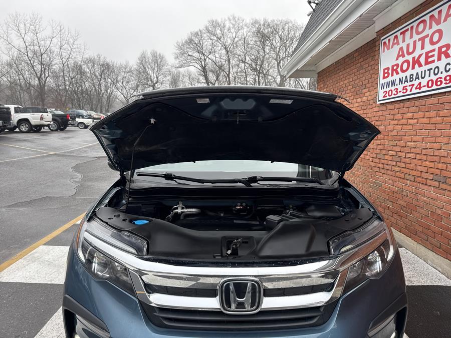 2019 Honda Pilot EX-L w/Navi & RES AWD photo